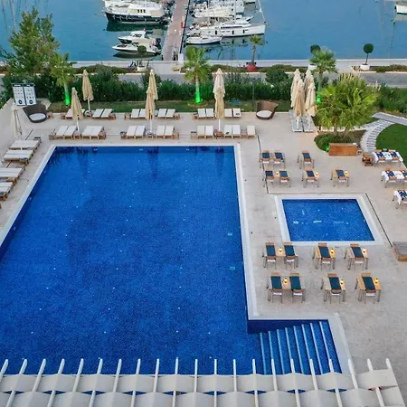 Yacht Club 5* Didim