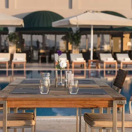 Hotel Yacht Club
