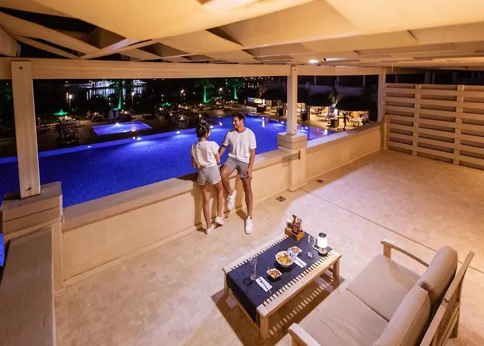 Yacht Club 5* 迪迪姆