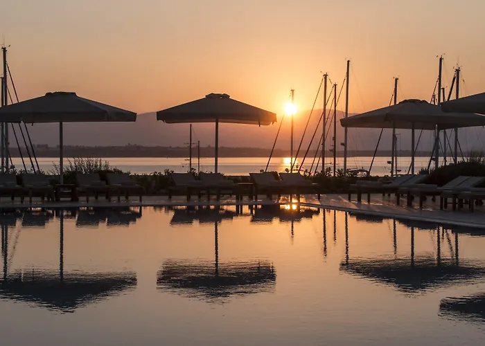 Yacht Club 5* 迪迪姆