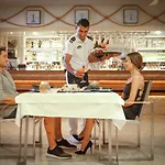 Hotel Yacht Club