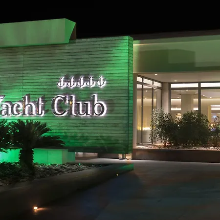 Hotel Yacht Club 5*