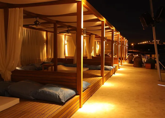 Yacht Club 5*